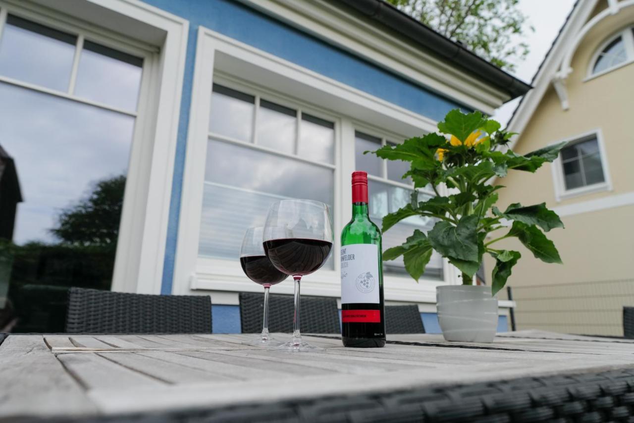 Ostseelagune Zingst, Exklusive Dhh, Strandnah, Sauna, Kamin, 3 Sz, 2 Baeder, Glasfaser, Haustierfrei, Garten Mit Suedterrasse, E-Ladesaeule, 2 Stellplaetze, Strandkorb, Fahrradschuppen, Waschmaschine, Trockner, Nichtraucher Zewnętrze zdjęcie