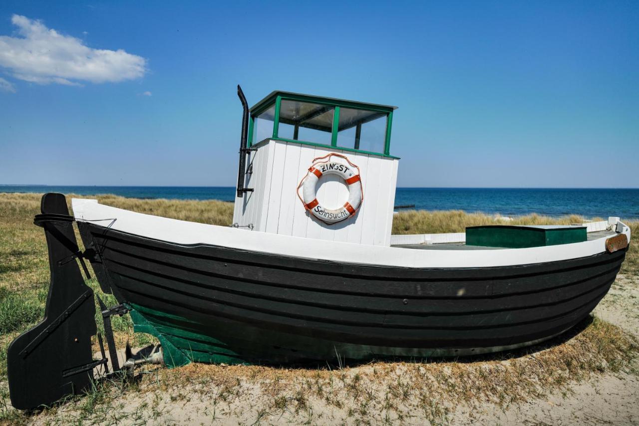 Ostseelagune Zingst, Exklusive Dhh, Strandnah, Sauna, Kamin, 3 Sz, 2 Baeder, Glasfaser, Haustierfrei, Garten Mit Suedterrasse, E-Ladesaeule, 2 Stellplaetze, Strandkorb, Fahrradschuppen, Waschmaschine, Trockner, Nichtraucher Zewnętrze zdjęcie